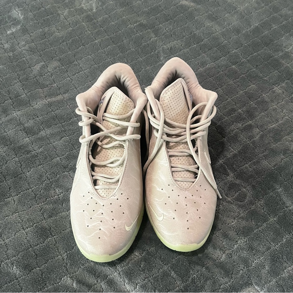 Nike Sabrina 2 Cream Glow Basketball Shoes Women's Size 9 FZ1094-002